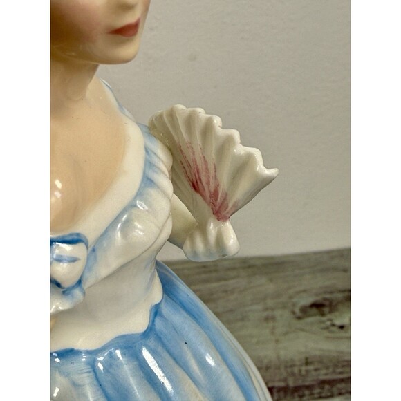 Royal Doulton Claire HN 3646 Figurine 8.25" Tall RETIRED 1994 EXCELLENT - Picture 13 of 15
